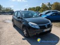 dacia-sandero-laureate-12-16v-small-1