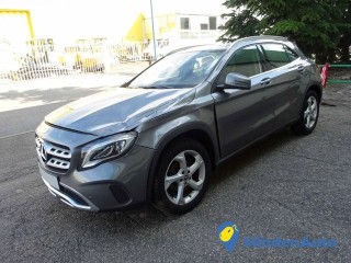 Mercedes-Benz GLA 180 d BVA