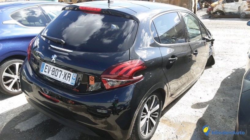 peugeot-208-ev-807-xr-big-3