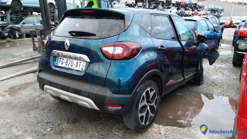 renault-captur-fg-870-at-big-3