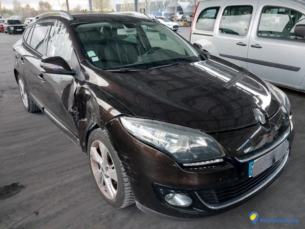 renault-megane-estate-15-dci-110-bose-ref-335790-big-2