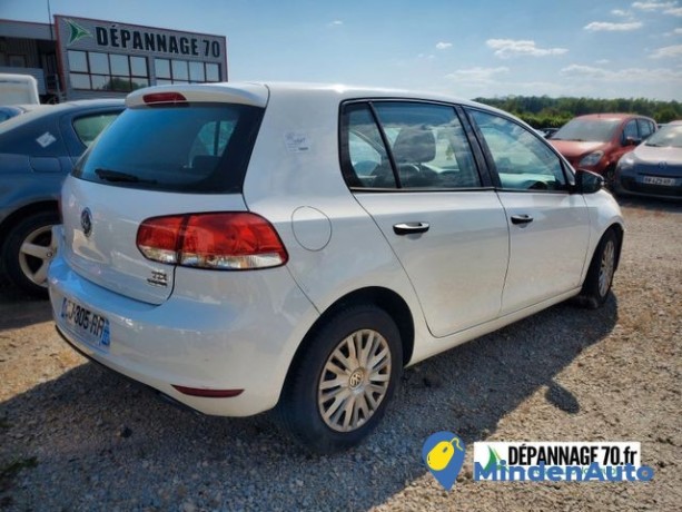 volkswagen-golf-vi-trendline-bluemotion-16-tdi-105-big-1