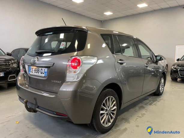 toyota-verso-16d4d-112cv-7places-2o16-big-3