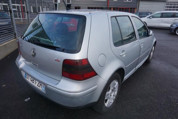 volkswagen-golf-iv-19tdi-115cv-big-2