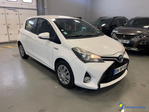 toyota-yaris-hybride-75cv-de-2015-big-2