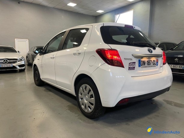 toyota-yaris-hybride-75cv-de-2015-big-1