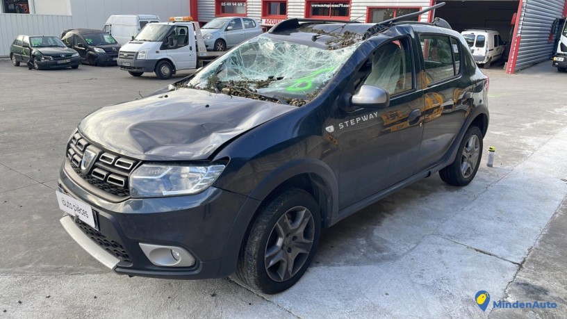 dacia-sandero-2-phase-2-reference-12167392-big-0