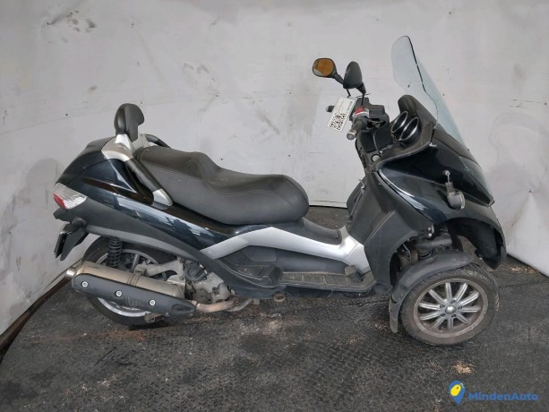 piaggio-mp3-40lt-essence-336986-big-1