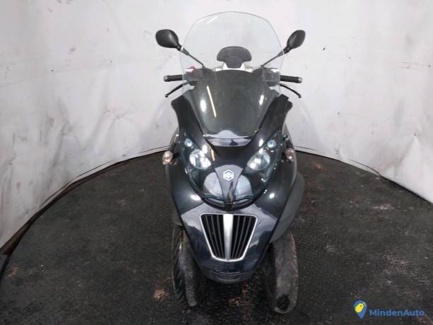 piaggio-mp3-40lt-essence-336986-big-2