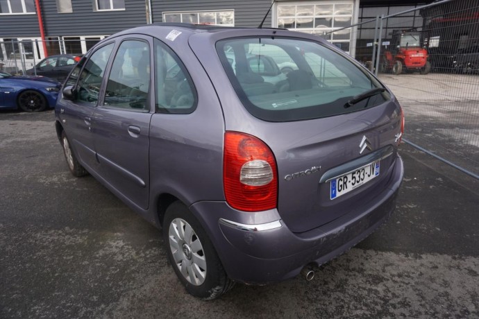 citroen-xsara-picasso-big-19