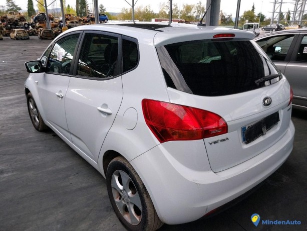 kia-venga-16-crdi-115-gazole-334292-big-0