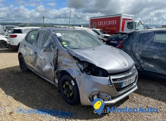 peugeot-208-15-hdi-100-big-3