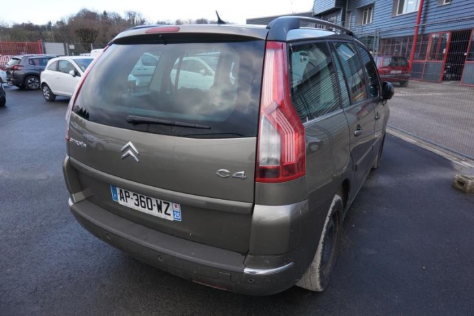 citroen-c4-grand-picasso-16hdi-110cv-big-1