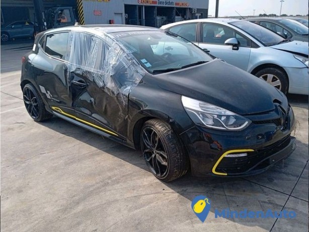 renault-clio-rs-big-0