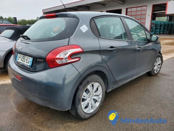 peugeot-208-active-12-vti-82-big-1