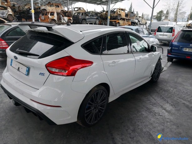 ford-focus-iii-rs-23t-350-4wd-essence-big-1