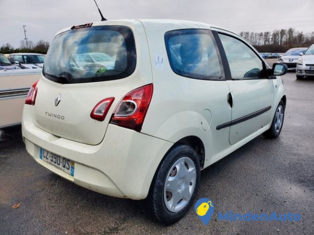 renault-twingo-life-12-16v-75-eco2-big-3