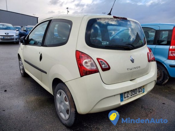 renault-twingo-life-12-16v-75-eco2-big-2