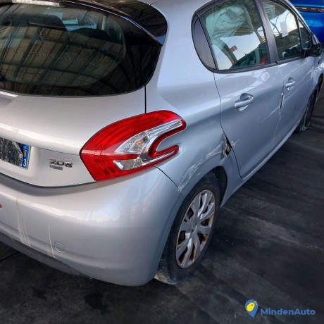 peugeot-208-16-e-hdi-92-gazole-big-3