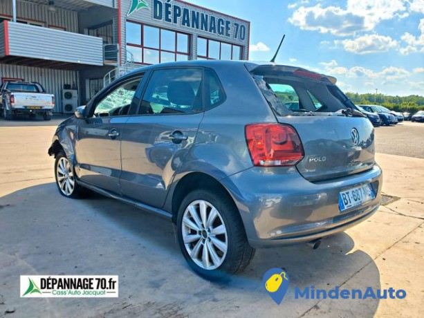 volkswagen-polo-v-16-tdi-90-comfortline-big-3