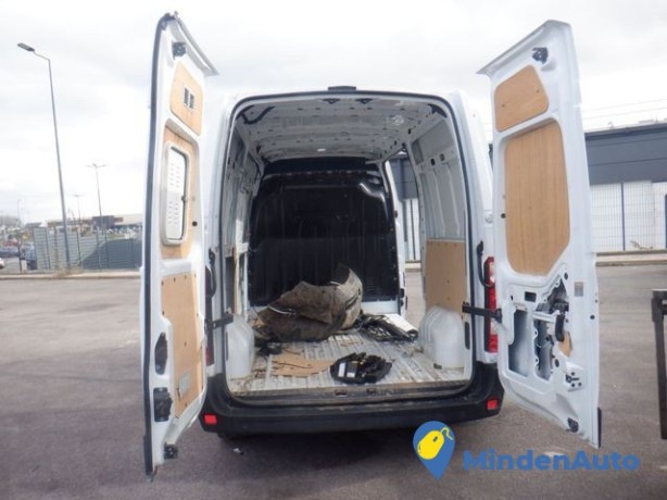 renault-master-23-dci-130ch-l2h2-big-3