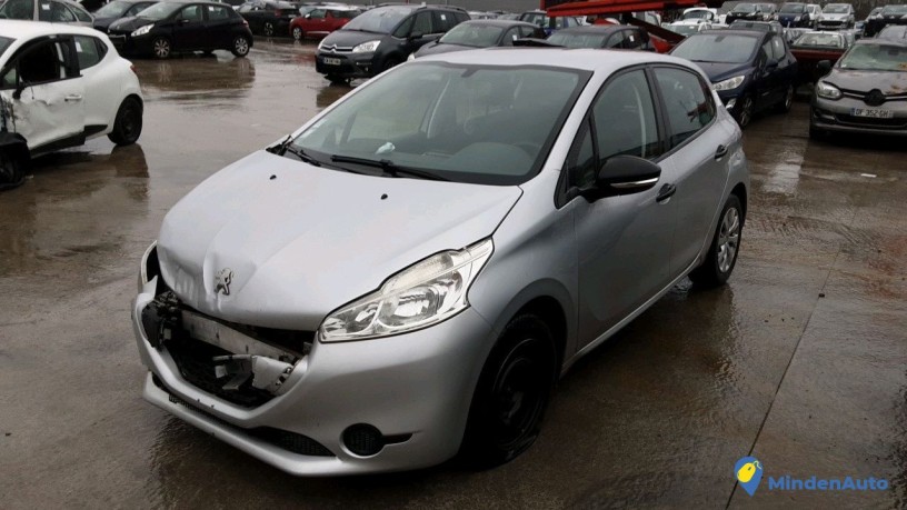 peugeot-208-dj-484-tq-big-0