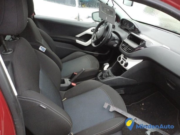 peugeot-208-1-phase-1-big-4