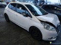 peugeot-208-14-hdi-68-style-gazole-small-3