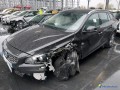 volvo-v60-cross-country-d4-190-awd-gazole-small-1