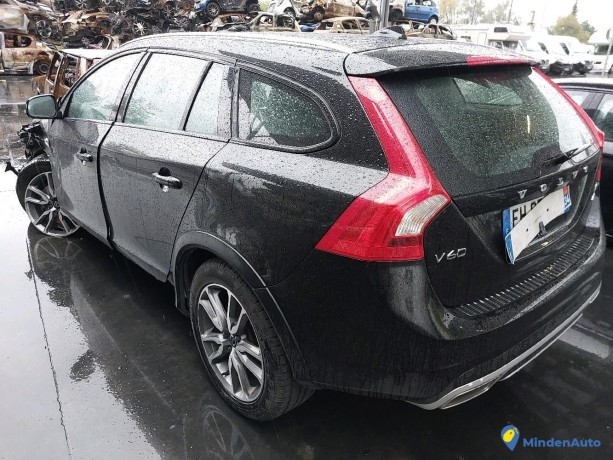 volvo-v60-cross-country-d4-190-awd-gazole-big-2