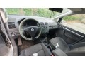 volkswagen-touran-1-small-8