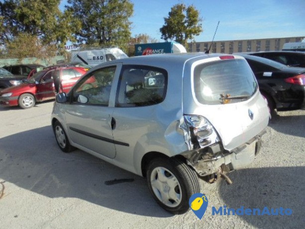 renault-twingo-ii-12i-75-bb915-big-3