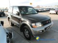 mitsubishi-pajero-small-2