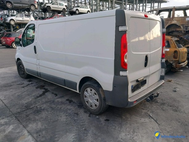 nissan-primastar-20-dci-90-l2h1-gazole-big-1