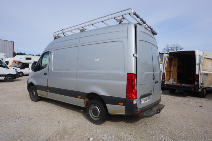 mercedes-sprinter-3-big-11