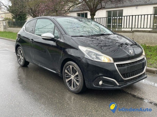 peugeot-208-allure-essence-12l-82ch-endommage-carte-grise-big-1