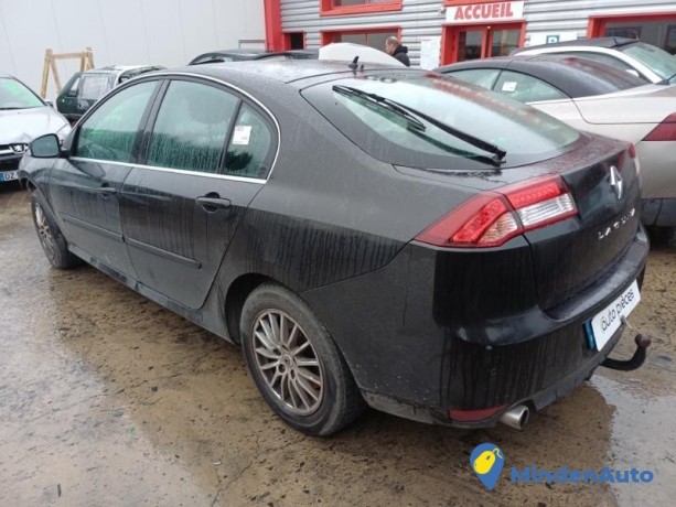 renault-laguna-3-phase-2-12459673-big-2