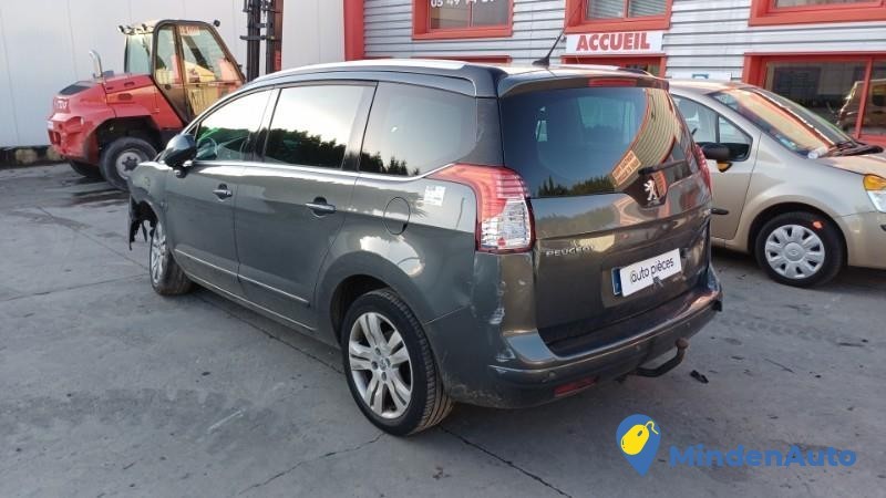 peugeot-5008-1-phase-1-12403746-big-0