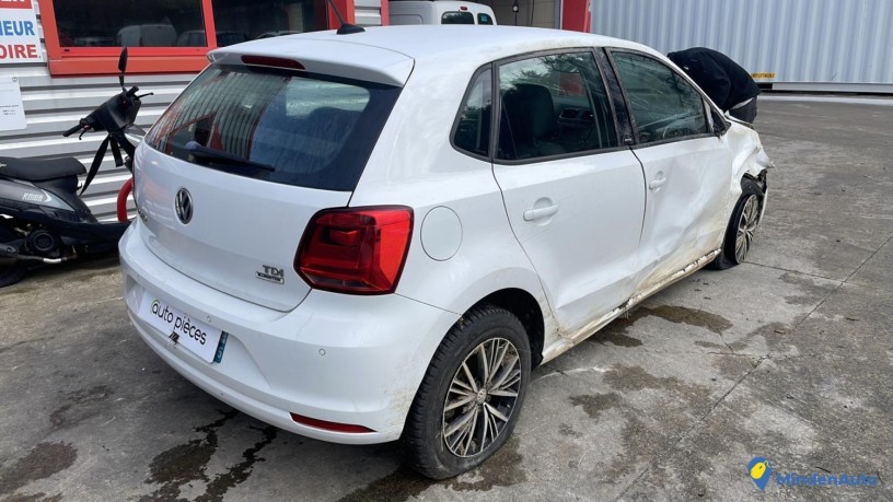 volkswagen-polo-5-phase-2-12173571-big-1