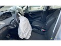 peugeot-208-1-phase-2-12138882-small-4
