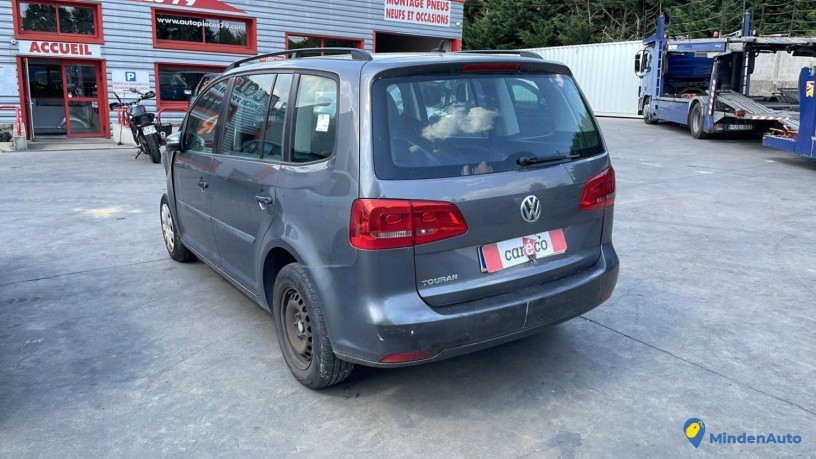 volkswagen-touran-2-11548192-big-0