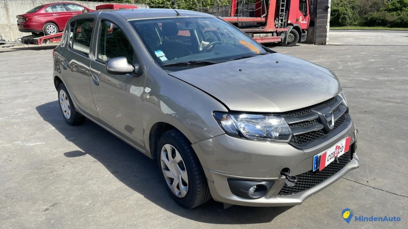 dacia-sandero-2-phase-1-11489349-big-0