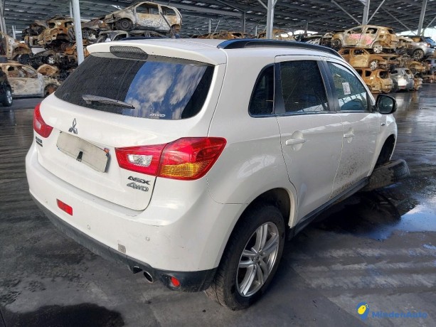 mitsubishi-asx-18-di-d-115-4x4-gazole-big-2