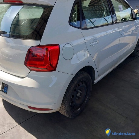 volkswagen-polo-6r-10-60-trendline-essence-big-1