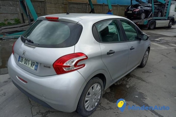 peugeot-208-14-e-hdi-68cv-d1-big-3