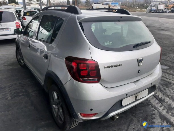 dacia-sandero-15-dci-90-stepway-ref-314551-022019-big-3