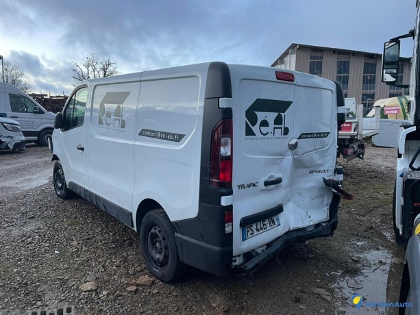 renault-trafic-iii-20-dci-120-grand-confort-big-2