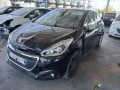 peugeot-208-2-12i-82-style-essence-small-2