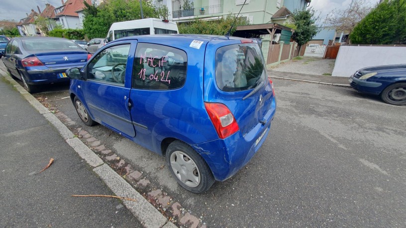 renault-twingo-2-big-0