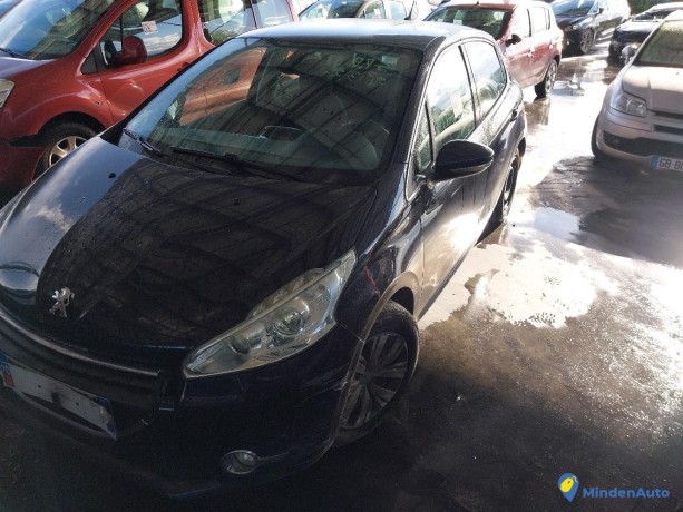 peugeot-208-16-e-hdi-92-gazole-big-0